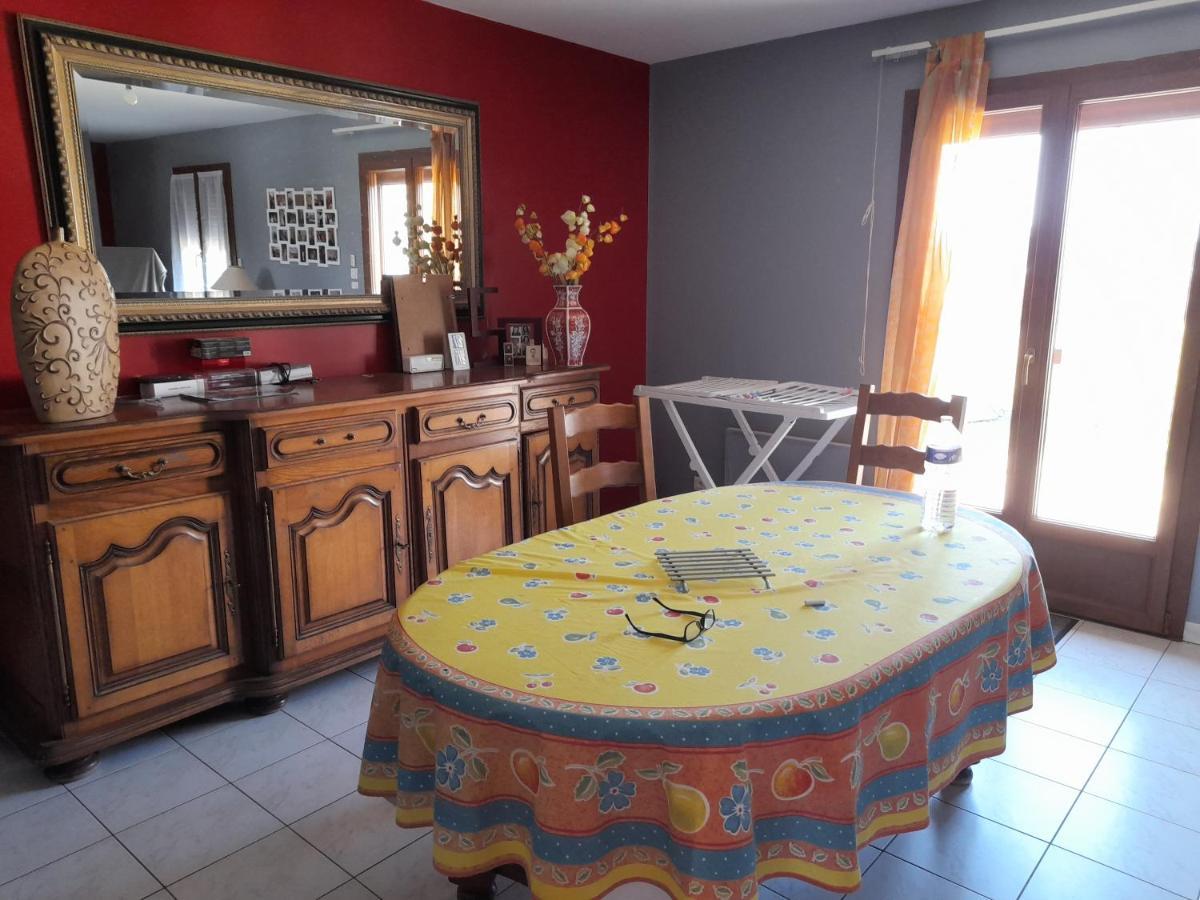 La Belle Maisonette Montmorillon Extérieur photo