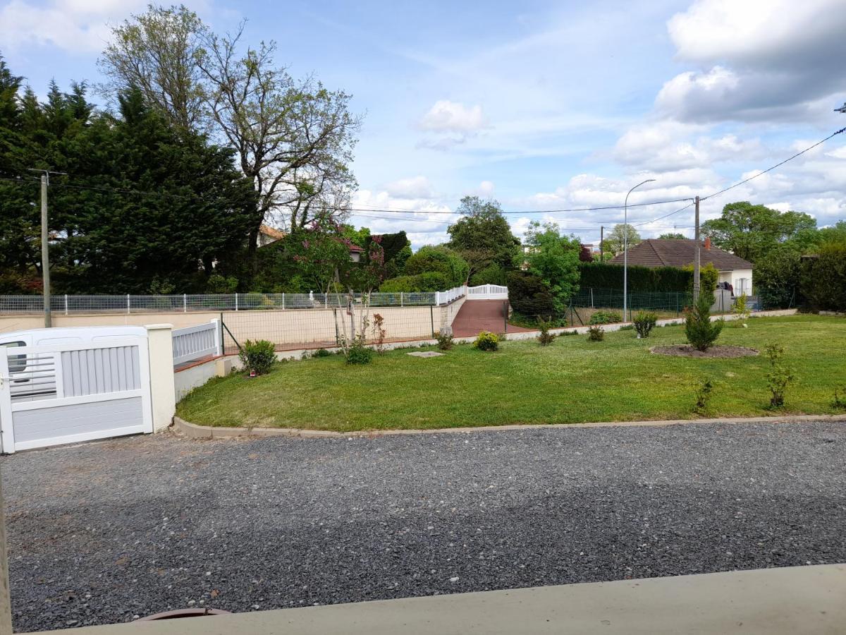 La Belle Maisonette Montmorillon Extérieur photo
